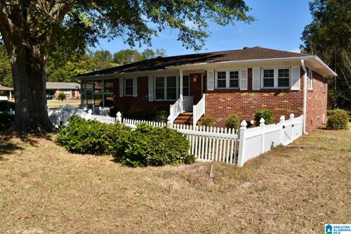 706 3rd St N, Clanton, AL, 35045-2202 | Card Image