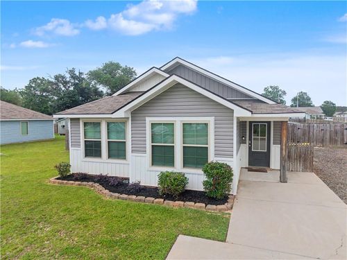 42298 Joshua Dr, Ponchatoula, LA, 70454-8716 | Card Image
