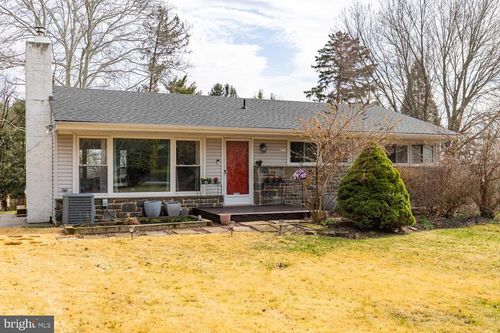 16 War Admiral Ln, MEDIA, PA, 19063-5238 | Card Image