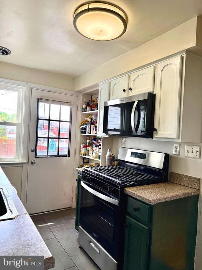 5624 Braxfield Rd, Townhouse with 3 bedrooms, 1 bathrooms and null parking in HALETHORPE MD | Image 16