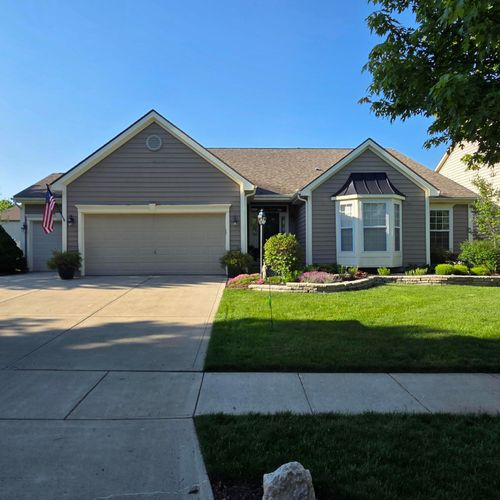 4249 Vista Walk Ln, Powell, OH, 43065-7361 | Card Image