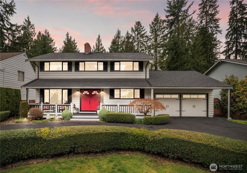 12108 Ne 66th St, Kirkland, WA, 98033-8433 | Card Image