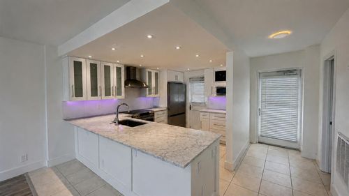 17c-2200 Ne 33rd Ave, Fort Lauderdale, FL, 33305-1898 | Card Image