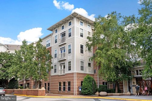 unit-329-9480 Virginia Center Blvd, VIENNA, VA, 22181-4812 | Card Image