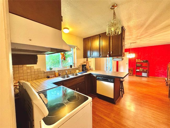 9417 Fm 770 N, House other with 4 bedrooms, 2 bathrooms and null parking in Hull TX | Image 10