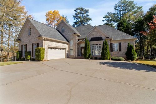 255 Carriage Station Dr, Lawrenceville, GA, 30046-2419 | Card Image
