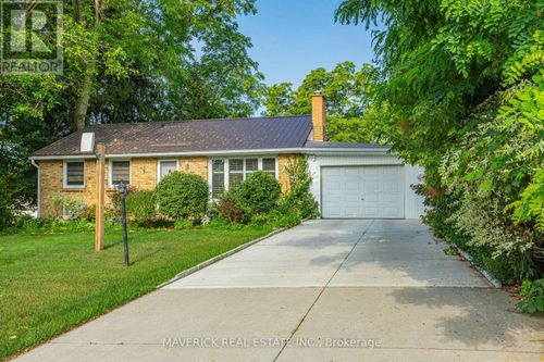 16 Crescent Avenue, Central Elgin (Lynhurst), ON, N5P2K1 | Card Image