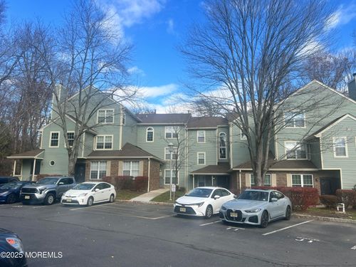 6143 Cedar Ct, MONMOUTH JUNCTION, NJ, 08852-2137 | Card Image
