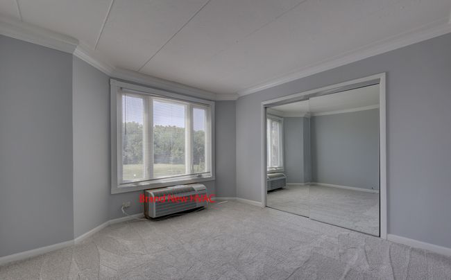 UNIT-222 - 1 Renaissance Pl, Condo with 2 bedrooms, 2 bathrooms and 2 parking in Palatine IL | Image 12