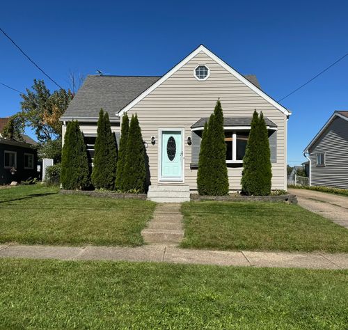 1718 39th St, Erie, PA, 16509-1134 | Card Image