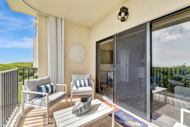 APT-215 - 7420 S Ocean Dr, Condo with 2 bedrooms, 2 bathrooms and null parking in Jensen Beach FL | Image 24