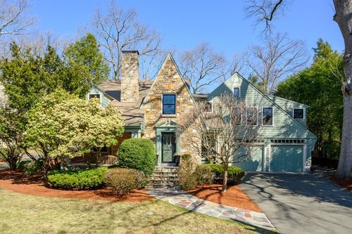 32 Columbine Rd, Milton, MA, 02186-1728 | Card Image