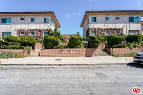 15-420 N Market St, Inglewood, CA, 90302-5052 | Card Image