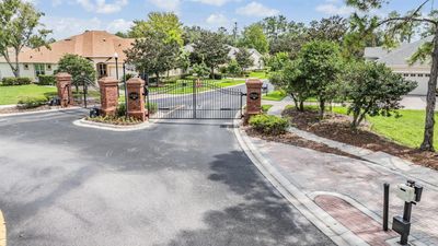 Entrance Gate | Image 1