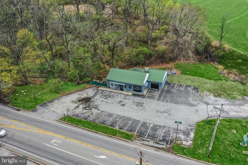 861 Kimberton Rd, CHESTER SPRINGS, PA, 19425-2203 | Card Image