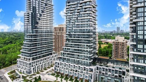 139-20 Inn On The Park Dr, North York, ON, M3C0P8 | Card Image