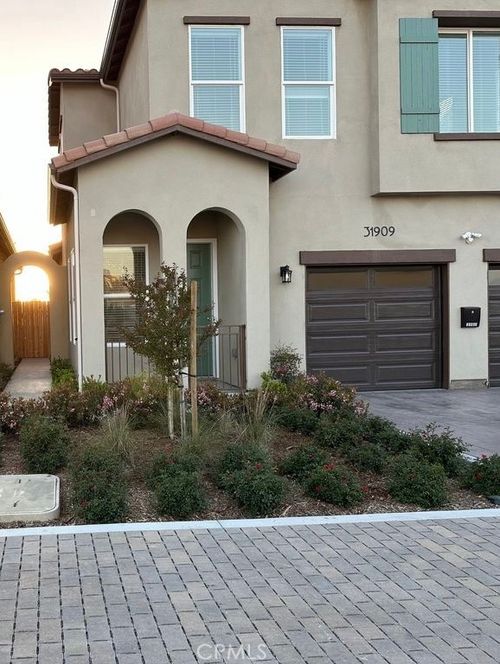 31909 Saint Joseph Ln, Stanton, CA, 90680-5088 | Card Image