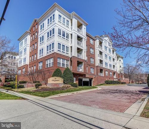 103-801 S Greenbrier St, ARLINGTON, VA, 22204-2731 | Card Image
