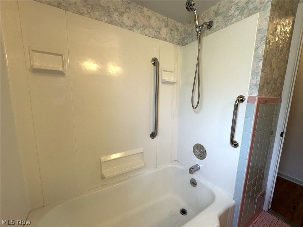 Residential in Garfield Heights 4