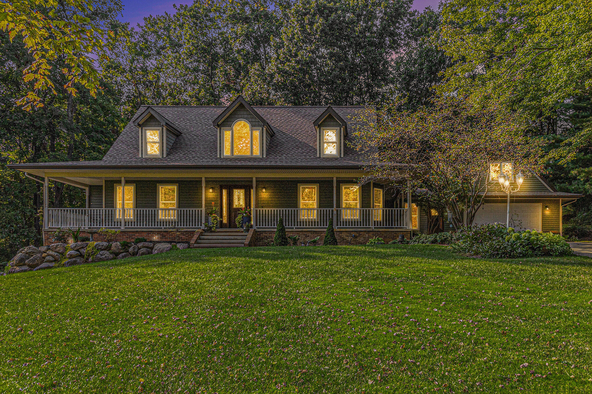 Janel Ct, Brighton, MI 48116