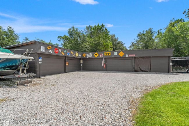 26221 Pheasant Run, House other with 4 bedrooms, 3 bathrooms and null parking in Wesley Chapel FL | Image 6