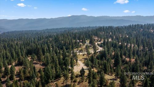 100 Coit Dr, Cascade, ID, 83611 | Card Image