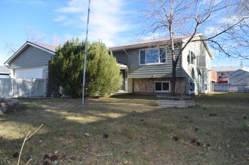 214 Bozeman Trl, Glenrock, WY, 82637-5087 | Card Image