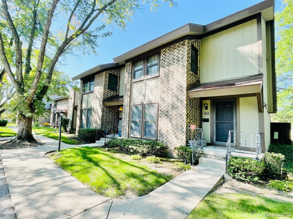 25395 Greenbrooke Drive, Sold in Southfield Zoocasa