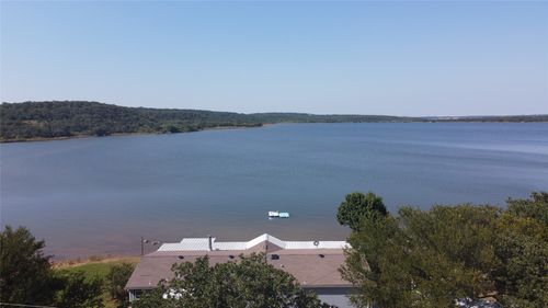 140 Meadow Pond Ct, Runaway Bay, TX, 76426-9710 | Card Image