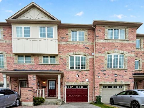 107 National Street, Scarborough, ON, M1M0A3 | Card Image
