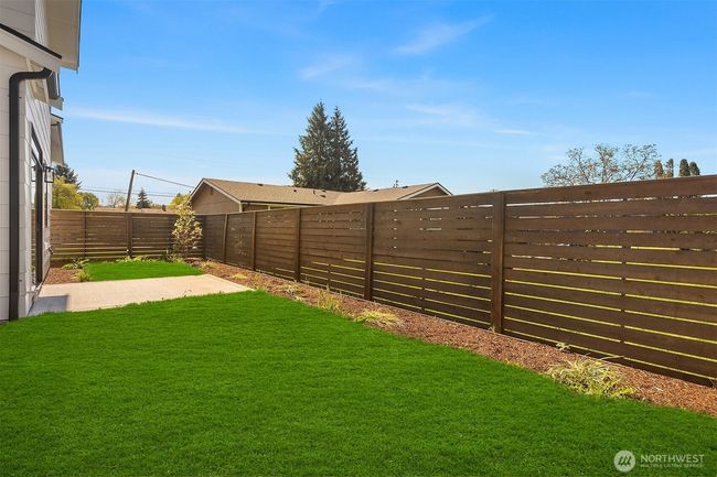 118 4 Th Ave S, Townhouse with 4 bedrooms, 3 bathrooms and 2 parking in Algona WA | Image 28
