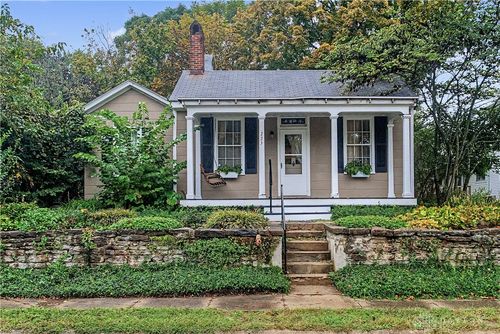 223 S 3rd St, Waynesville, OH, 45068-9012 | Card Image