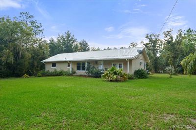 5723 N Summerwind Avenue, House other with 3 bedrooms, 2 bathrooms and 8 parking in Crystal River FL | Image 1