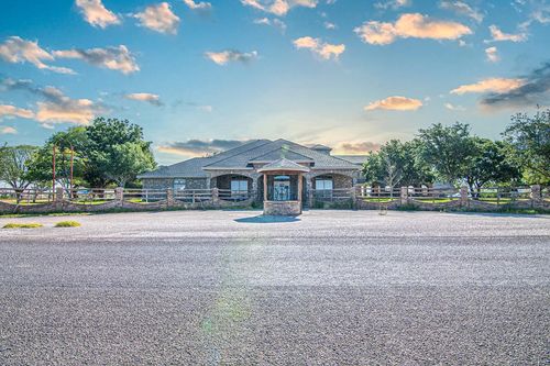 555 N Peachtree Ave, Odessa, TX, 79763-8808 | Card Image