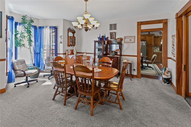 708 N Giddings Ave, House other with 3 bedrooms, 2 bathrooms and 2 parking in Jerseyville IL | Image 35