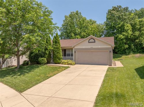 464 Fall River Lane, St Charles, MO, 63304 | Card Image