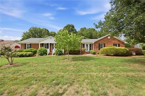 813 Hillcrest Dr, Gibsonville, NC, 27249-2914 | Card Image