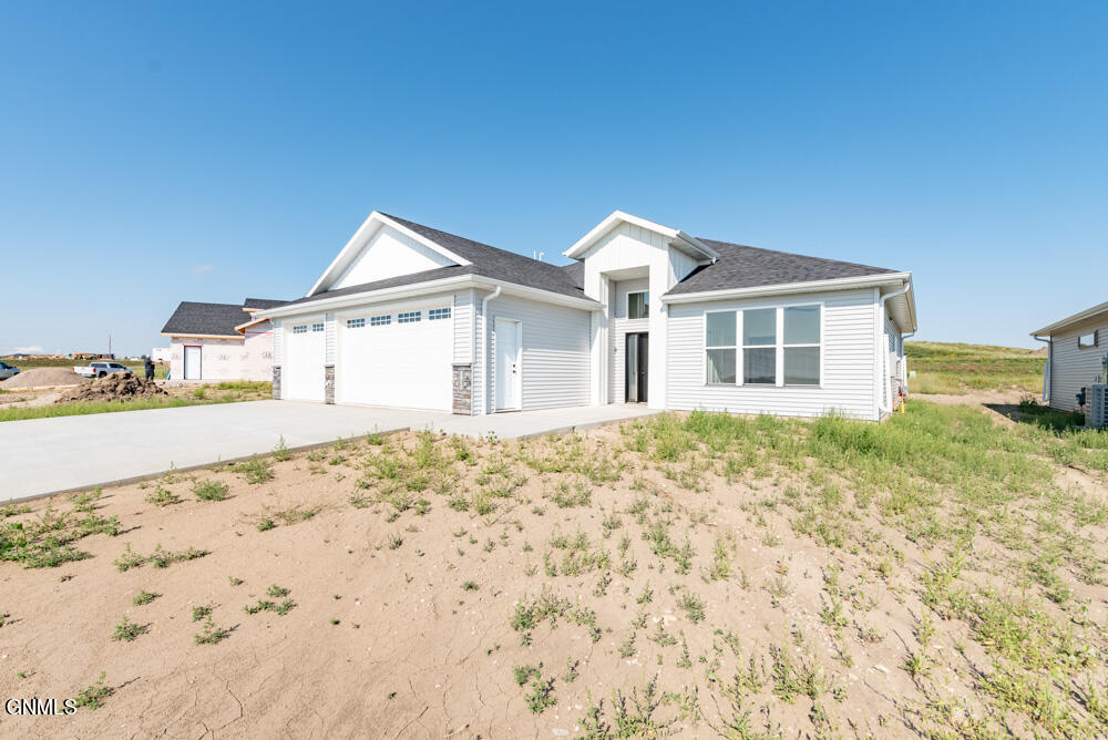 Theodore Ln, Bismarck, ND 58503
