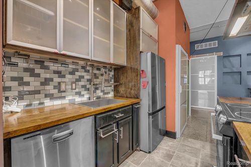 apt-230t-6533 E Jefferson Ave, Detroit, MI, 48207-4359 | Card Image