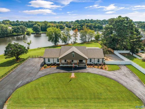 205 Lindsay Ln S, Athens, AL, 35613-2705 | Card Image