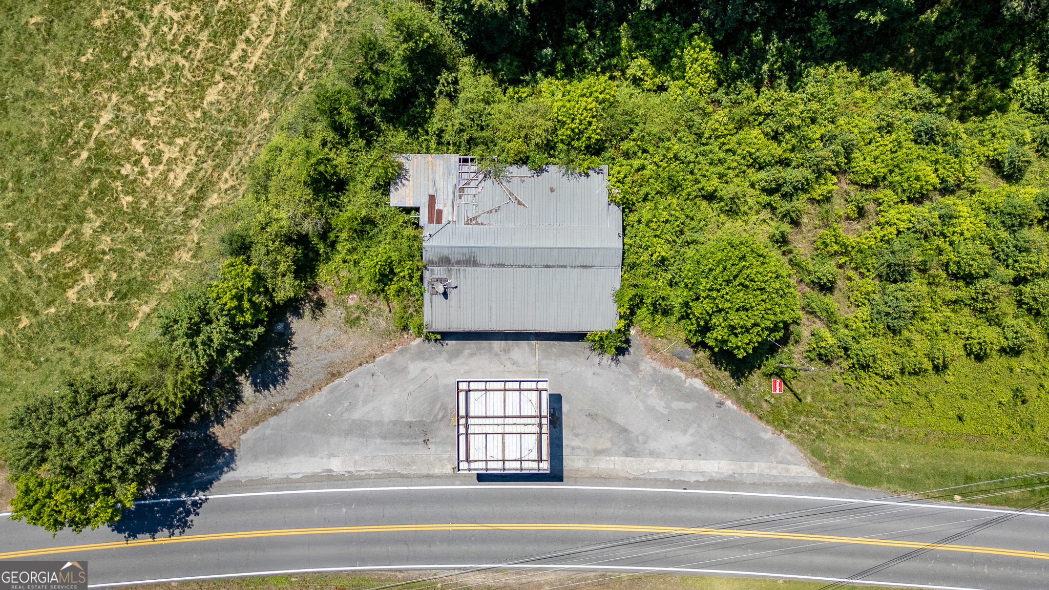 Commercial Sale in Dalton 2