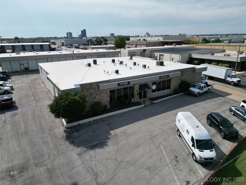 4466 S 74th East Ave, Tulsa, OK, 74145-4720 | Card Image