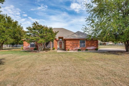 104 Silver Ridge Ln, Aledo, TX, 76008-3911 | Card Image