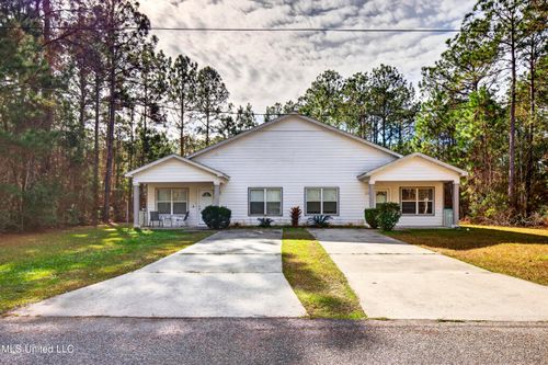 6225-6225 E Newton St, Bay Saint Louis, MS, 39520-8569 | Card Image