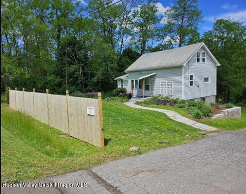 6928 Route 23, Acra, NY, 12405-1043 | Card Image