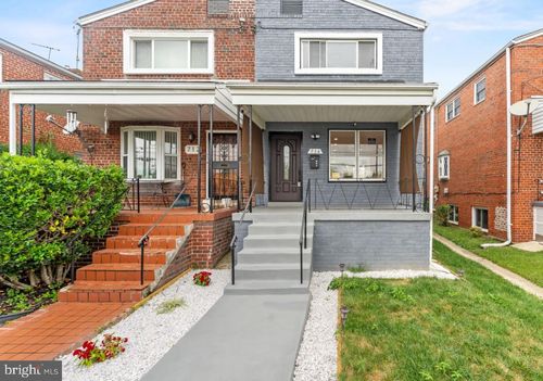714 Hamilton St Ne, WASHINGTON, DC, 20011-2675 | Card Image