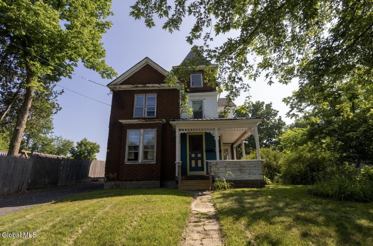 Residential Income in Hudson Falls 3