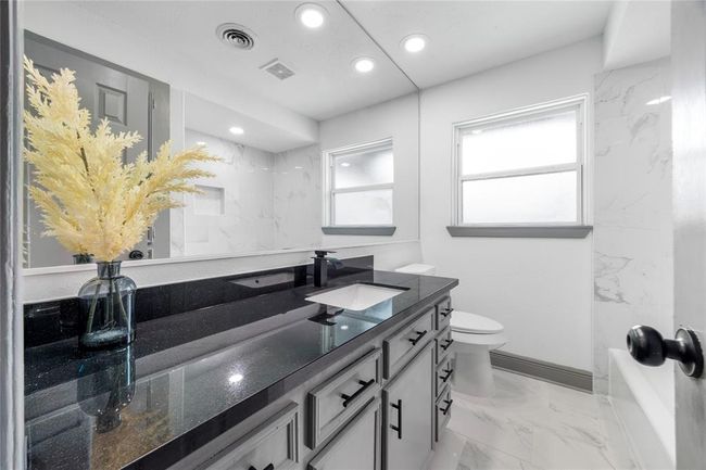 702 Pennington St, House other with 3 bedrooms, 2 bathrooms and 2 parking in Houston TX | Image 21