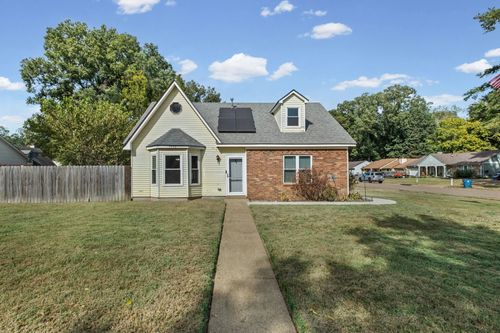 4476 Hunter Bay Dr, Millington, TN, 38053-8408 | Card Image