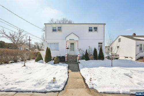 84 Richmond St, Lodi, NJ, 07644-2110 | Card Image